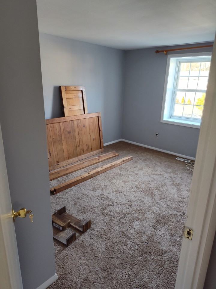 9135 Throgmorton Rd - Photo 3 of 13