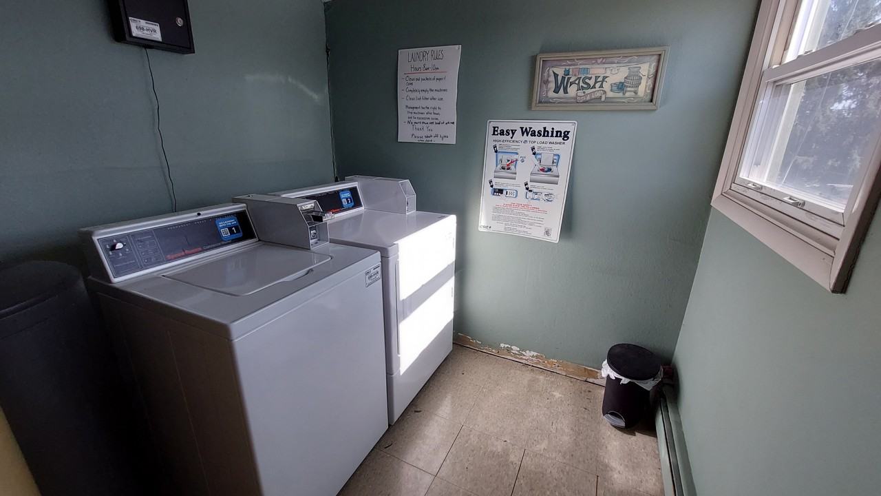 1270 N 2nd St - Photo 6 of 7