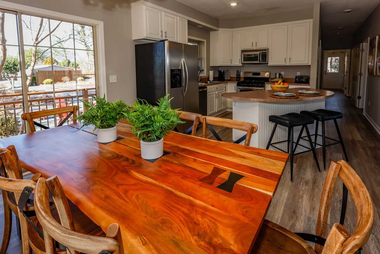 158 Pearson Cir #NA - Photo 3 of 25