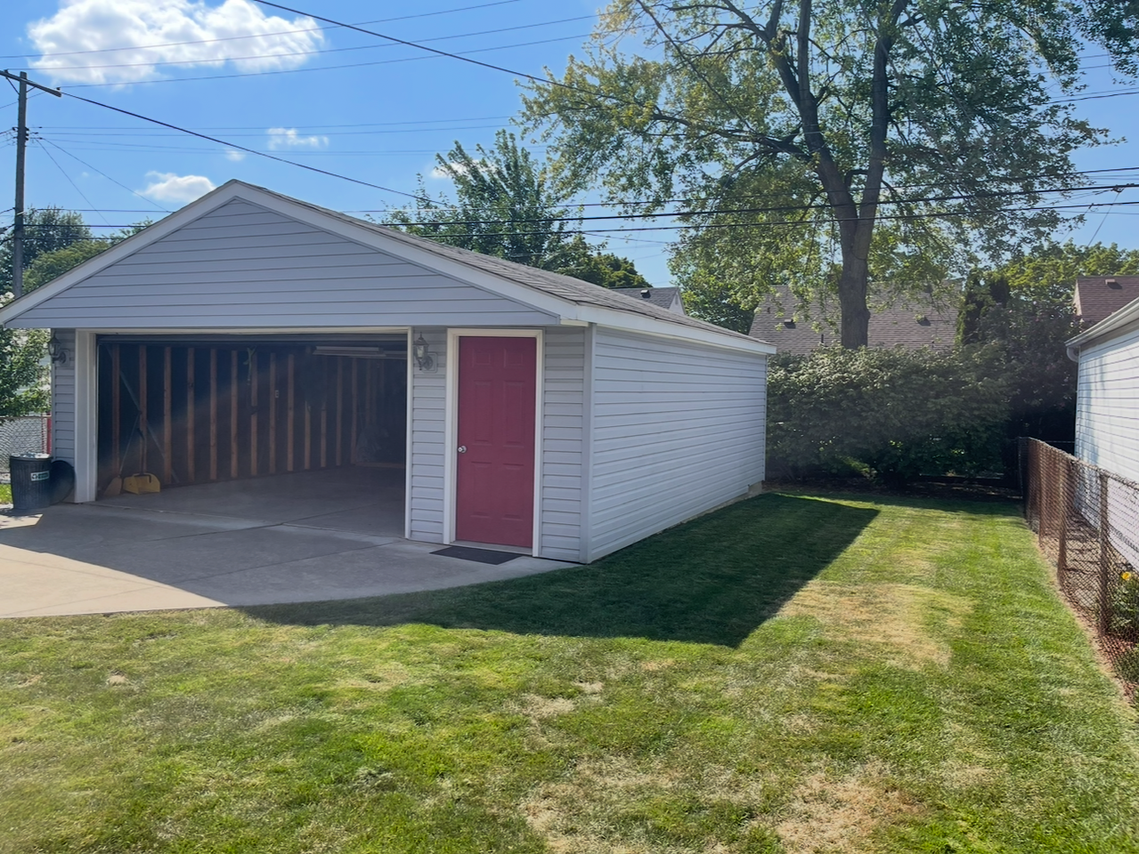 3158 Raymond Ave #NA - Photo 2 of 18