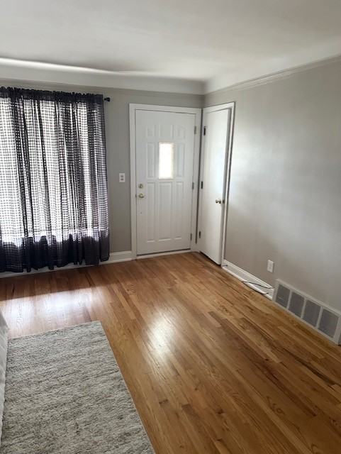 3158 Raymond Ave #NA - Photo 3 of 18