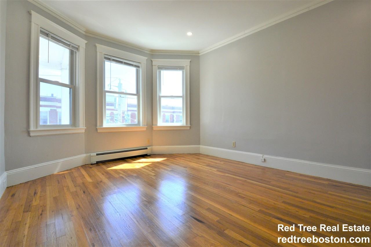 27 Ransom Rd #2 - Photo 7 of 29