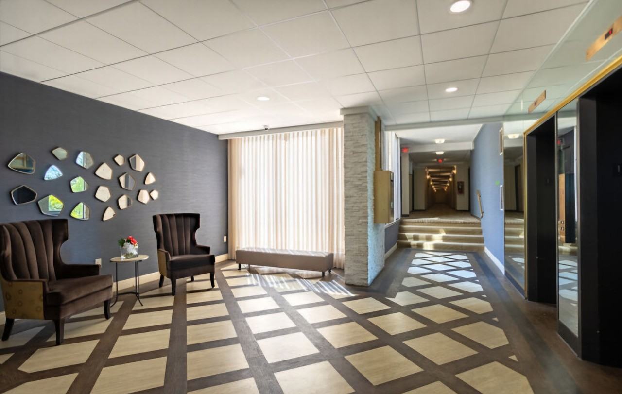 Cooper River Plaza Apartments - Photo 4 of 28