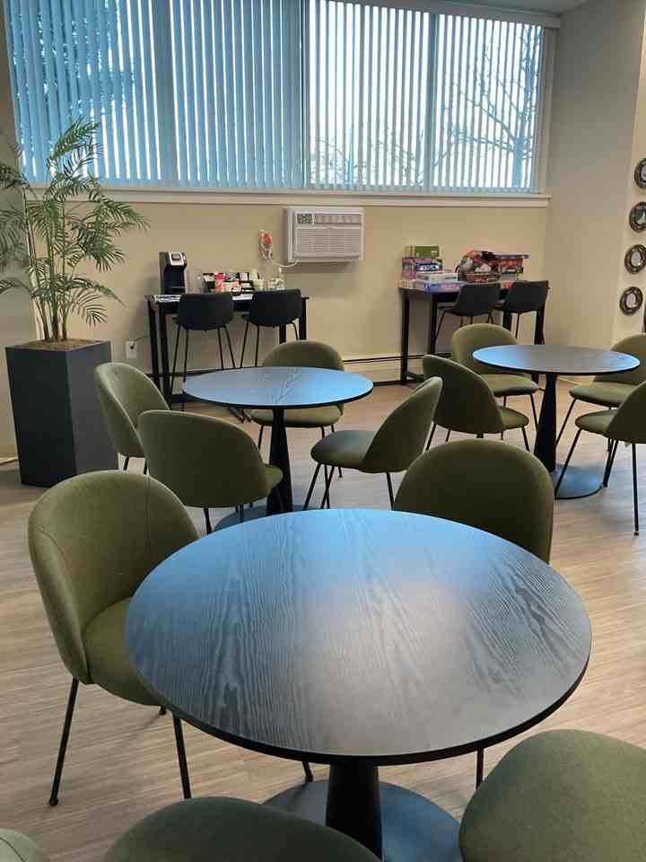 Cooper River Plaza Apartments - Photo 5 of 28