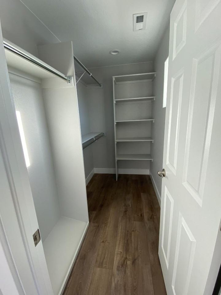 1130 Swope Ave - Photo 6 of 11