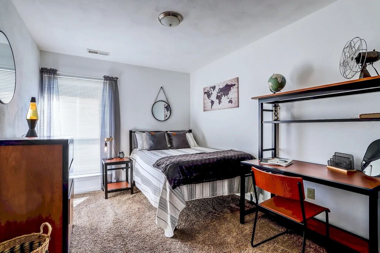 The Fox Townhomes - Photo 6 of 21