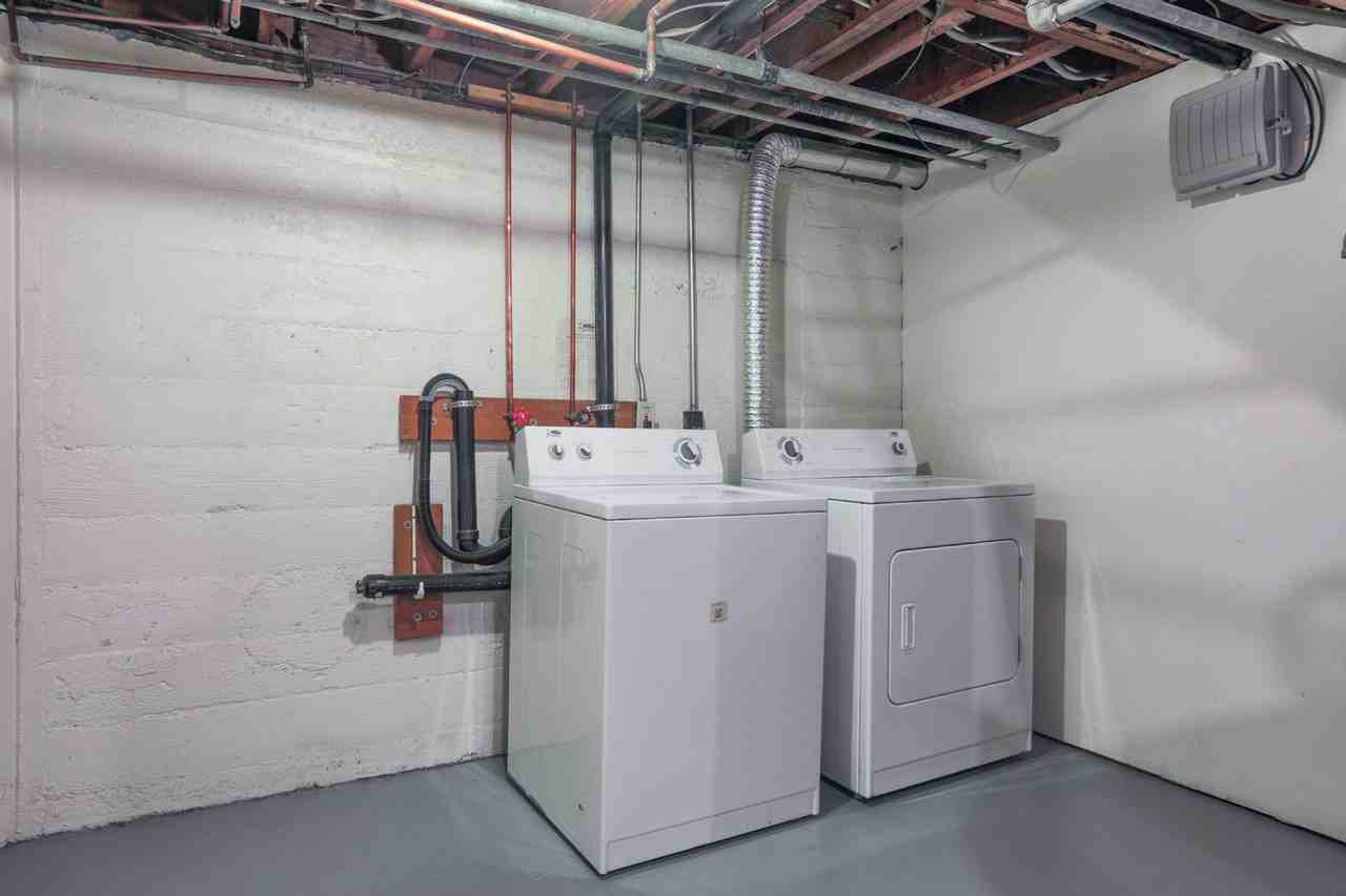 10295 Southwest Eastridge Street #75 - Photo 7 of 24