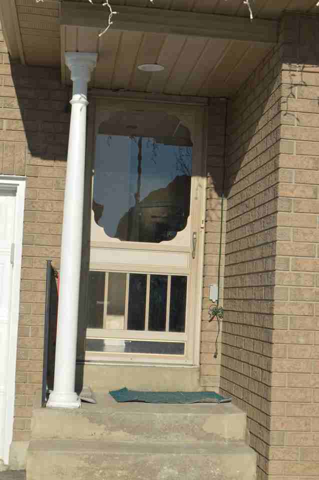 26 Morningdew Cres - Photo 3 of 50