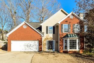 208 Chesapeake Ln - Photo 1 of 1