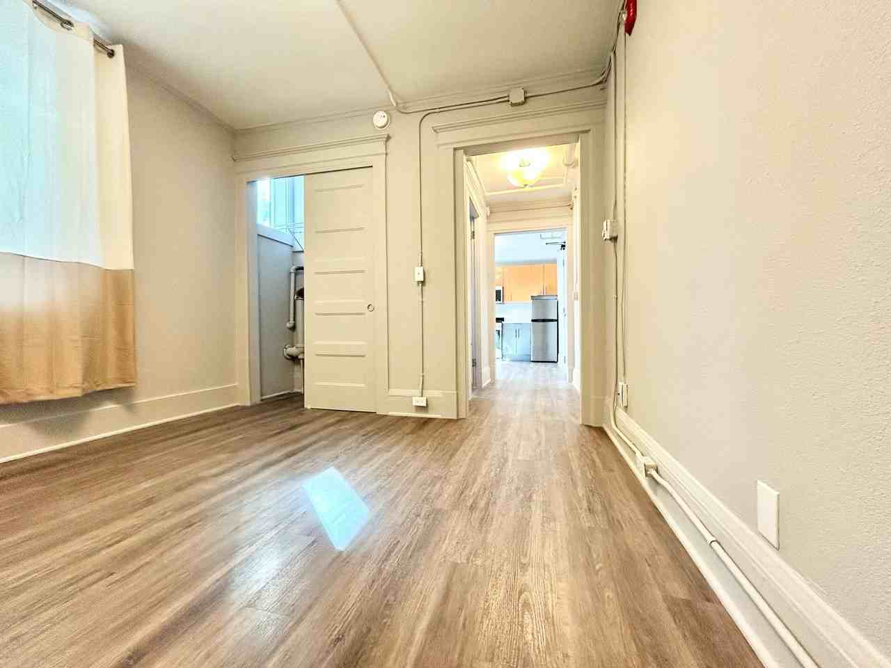 814 Columbia St - Photo 6 of 22
