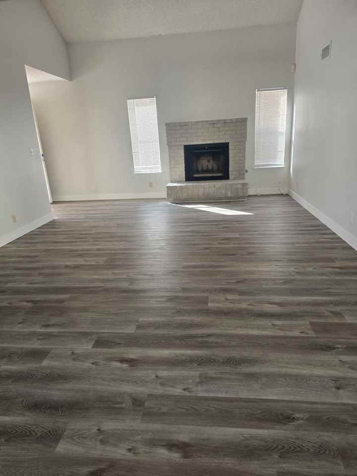 7225 Walnut Ridge Cir - Photo 2 of 6