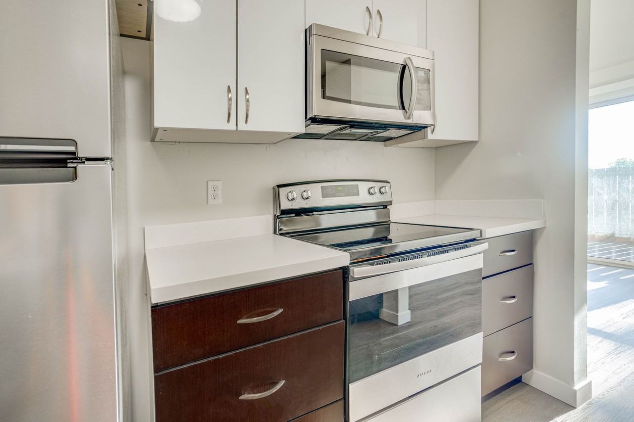 Eastside Apartments - Photo 3 of 11