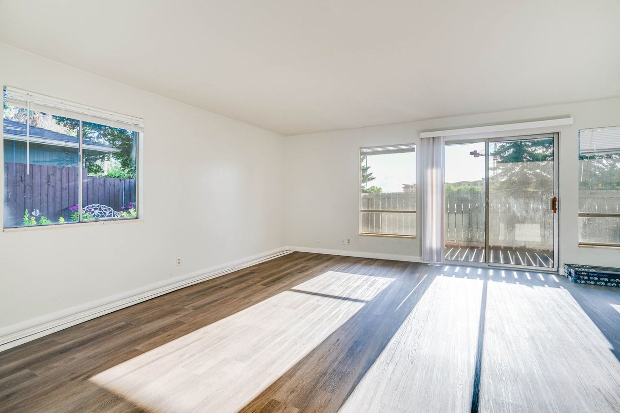 Eastside Apartments - Photo 5 of 11