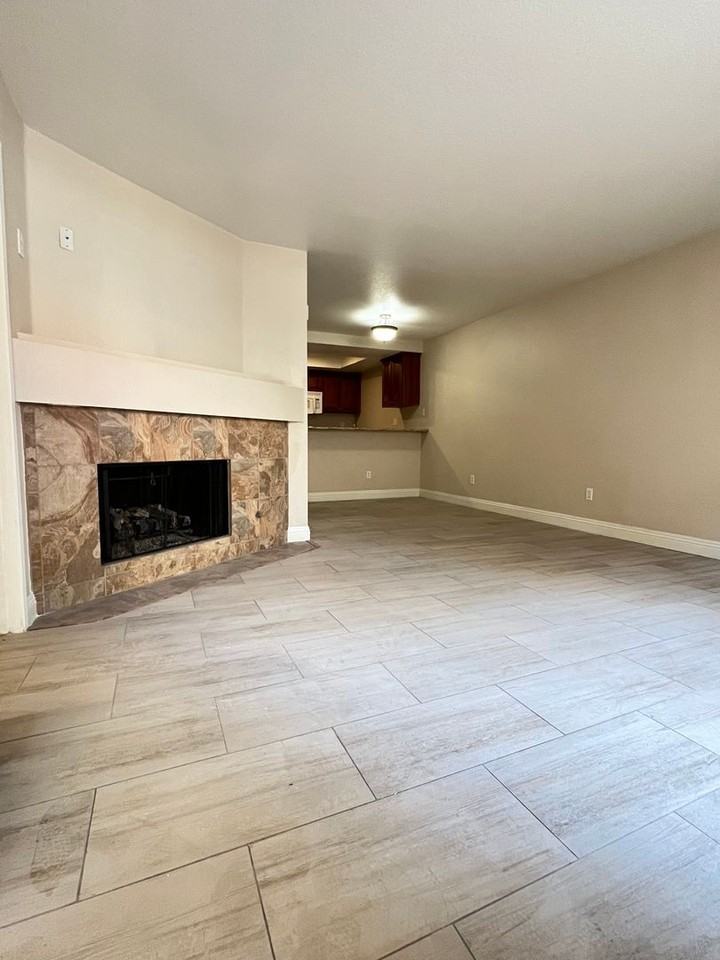 23 Aruba St - Photo 6 of 37