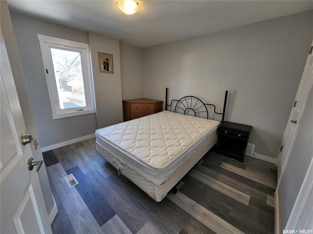 112 27th St W #1 - Photo 2 of 6