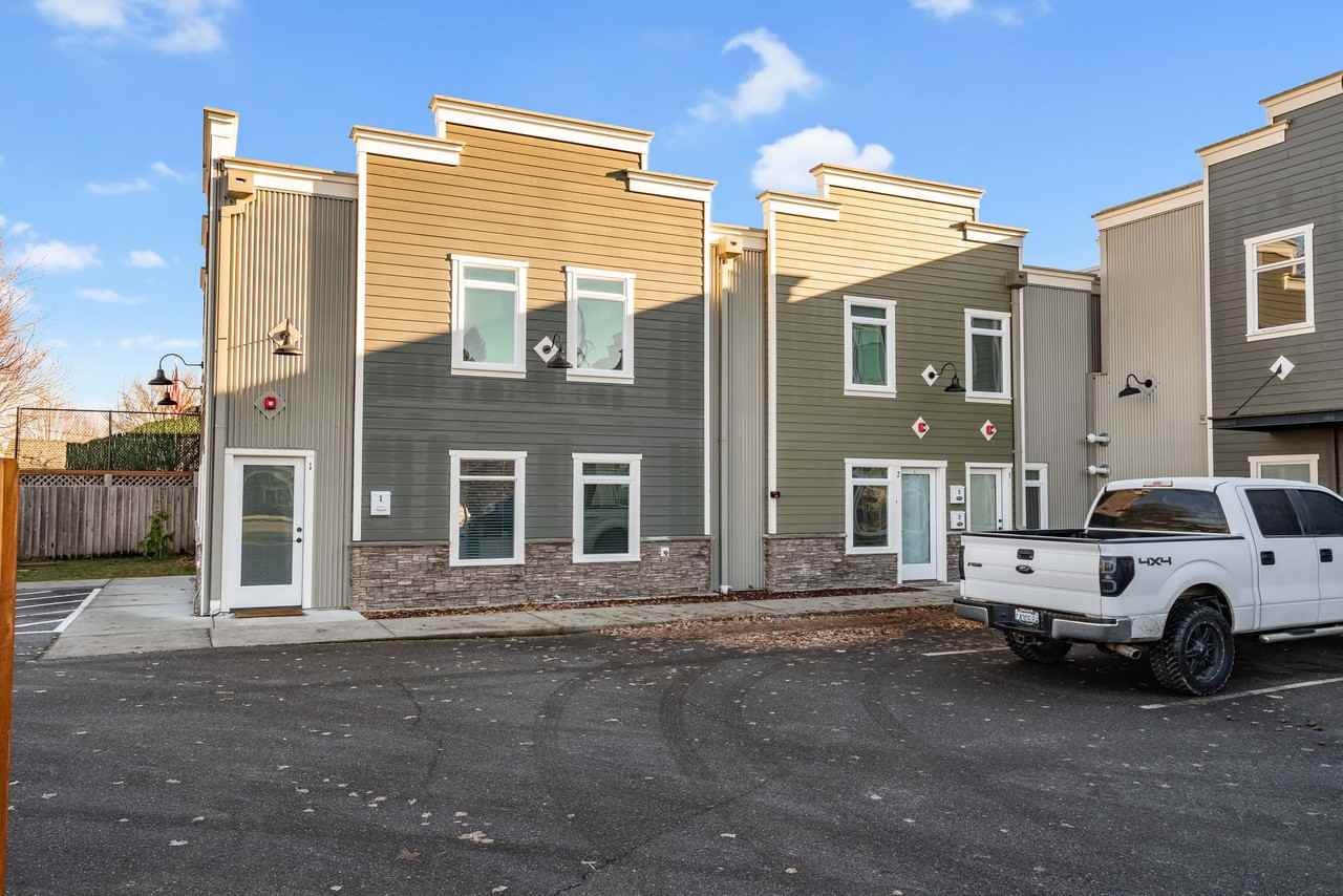 Modern Townhomes Centrally Located Near Downtown Lynden - Photo 2 of 7
