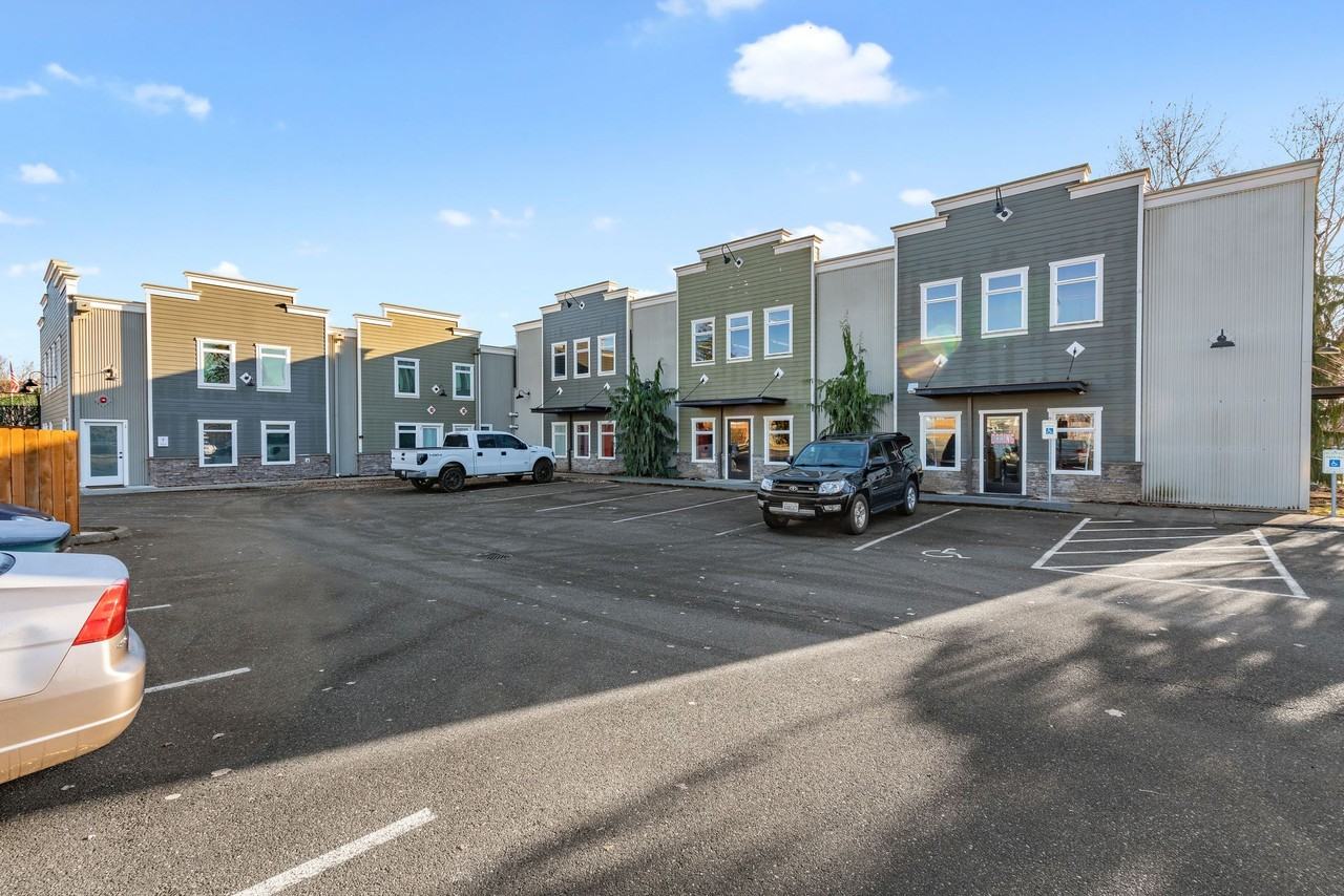 Modern Townhomes Centrally Located Near Downtown Lynden - Photo 3 of 7