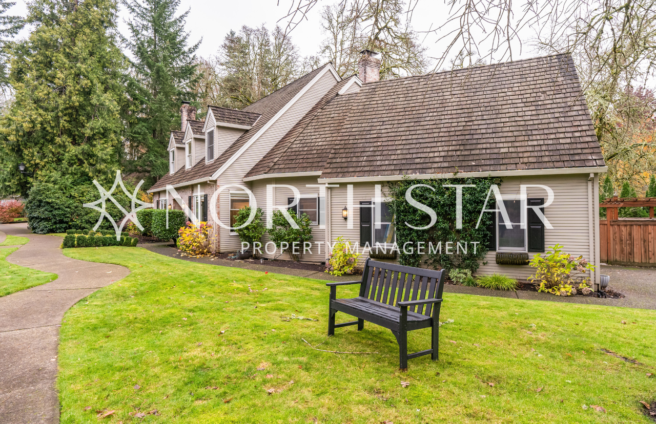 14323 Amberwood Cir - Photo 2 of 44