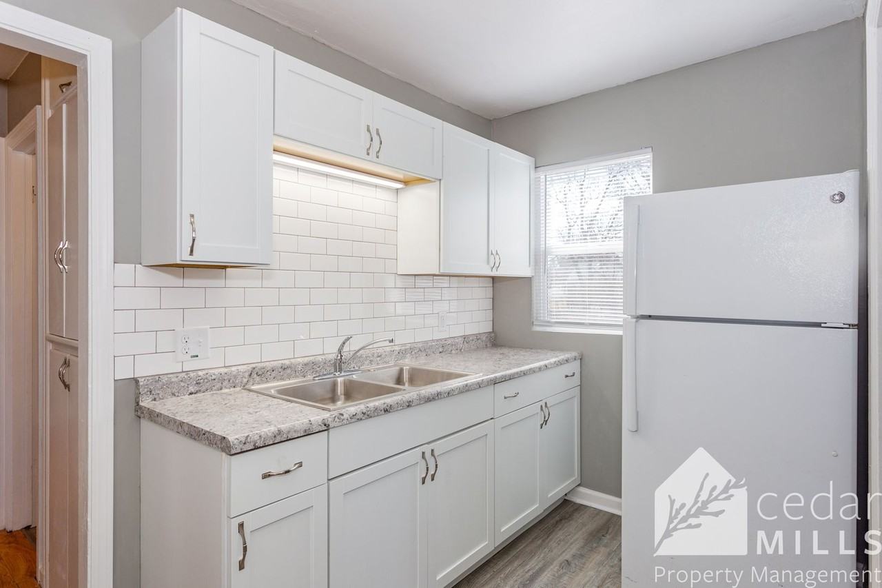 1703 E Looman St - Photo 4 of 16