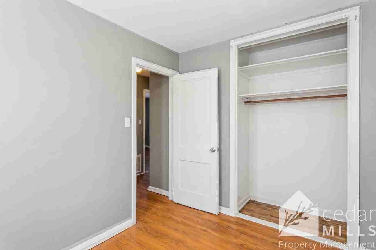 1703 E Looman St - Photo 5 of 16