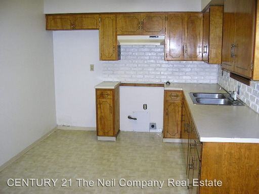 221 SE Carter St - Photo 3 of 7