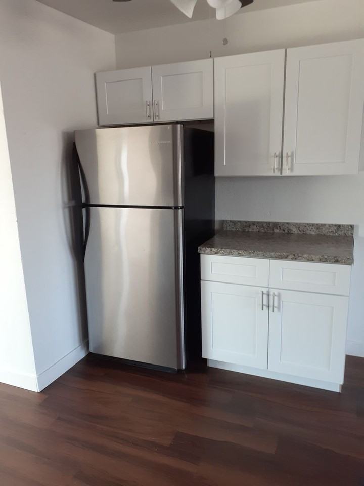 5408 S 44th Pl - Photo 3 of 14