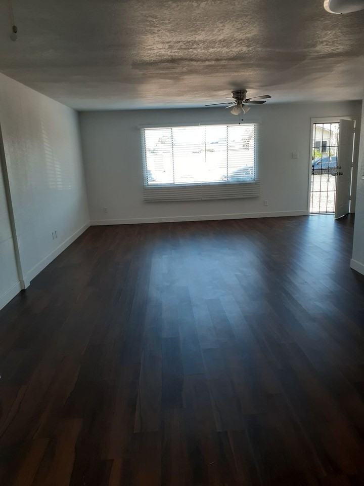 5408 S 44th Pl - Photo 5 of 14