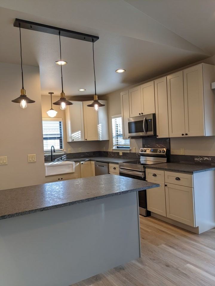 2204 Four Oaks Grange Rd - Photo 7 of 20