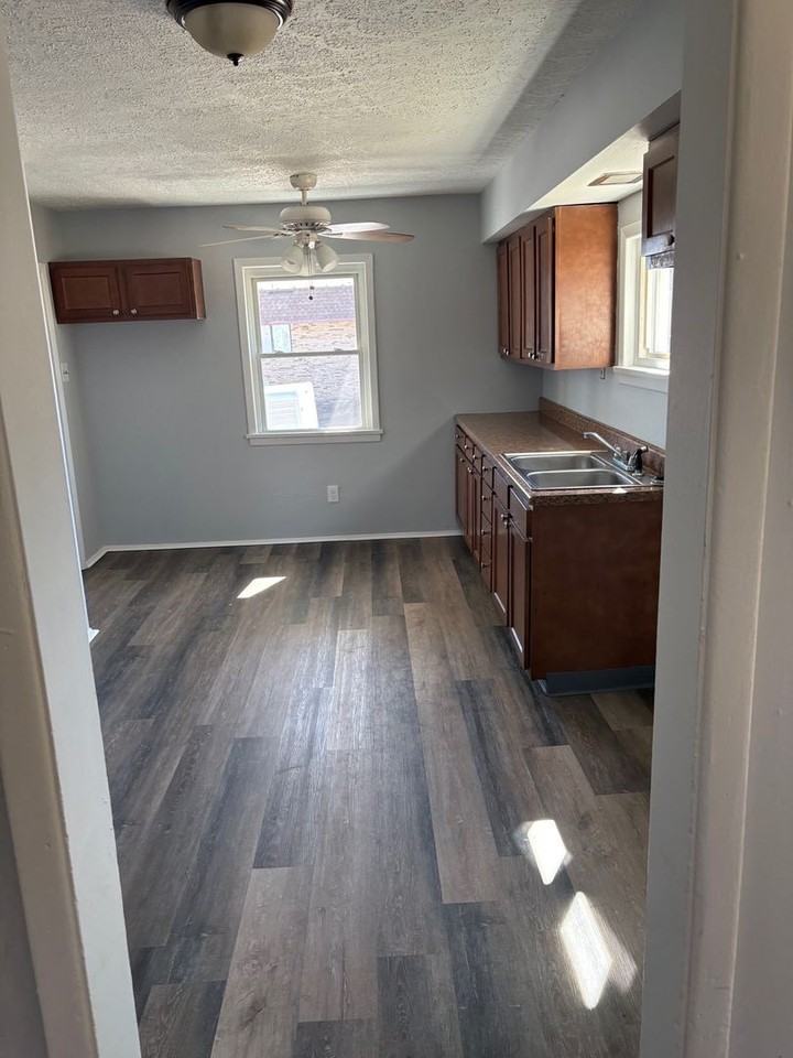 19 Short St - Photo 2 of 10