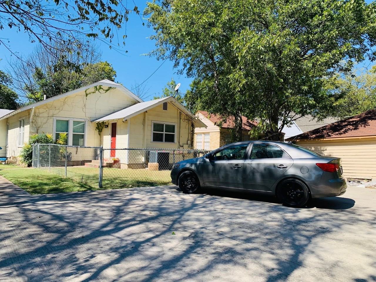 3145 Cockrell Ave - Photo 2 of 7