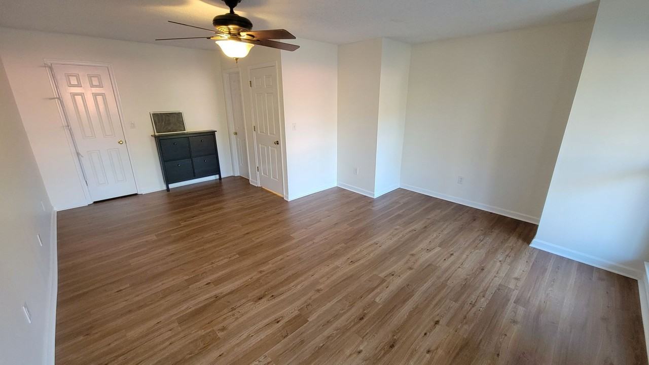 18 Saint Andrews Way - Photo 5 of 14