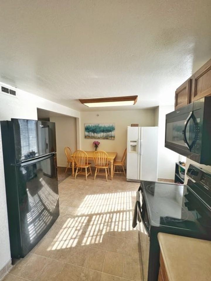 718 W 1720 N #223 - Photo 3 of 7