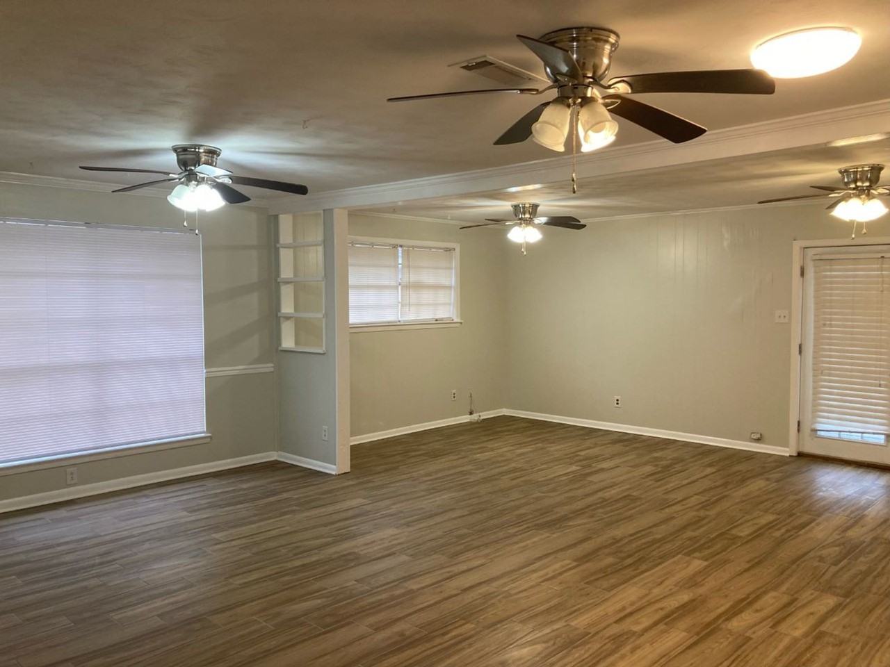5504 Randolph St - Photo 6 of 12