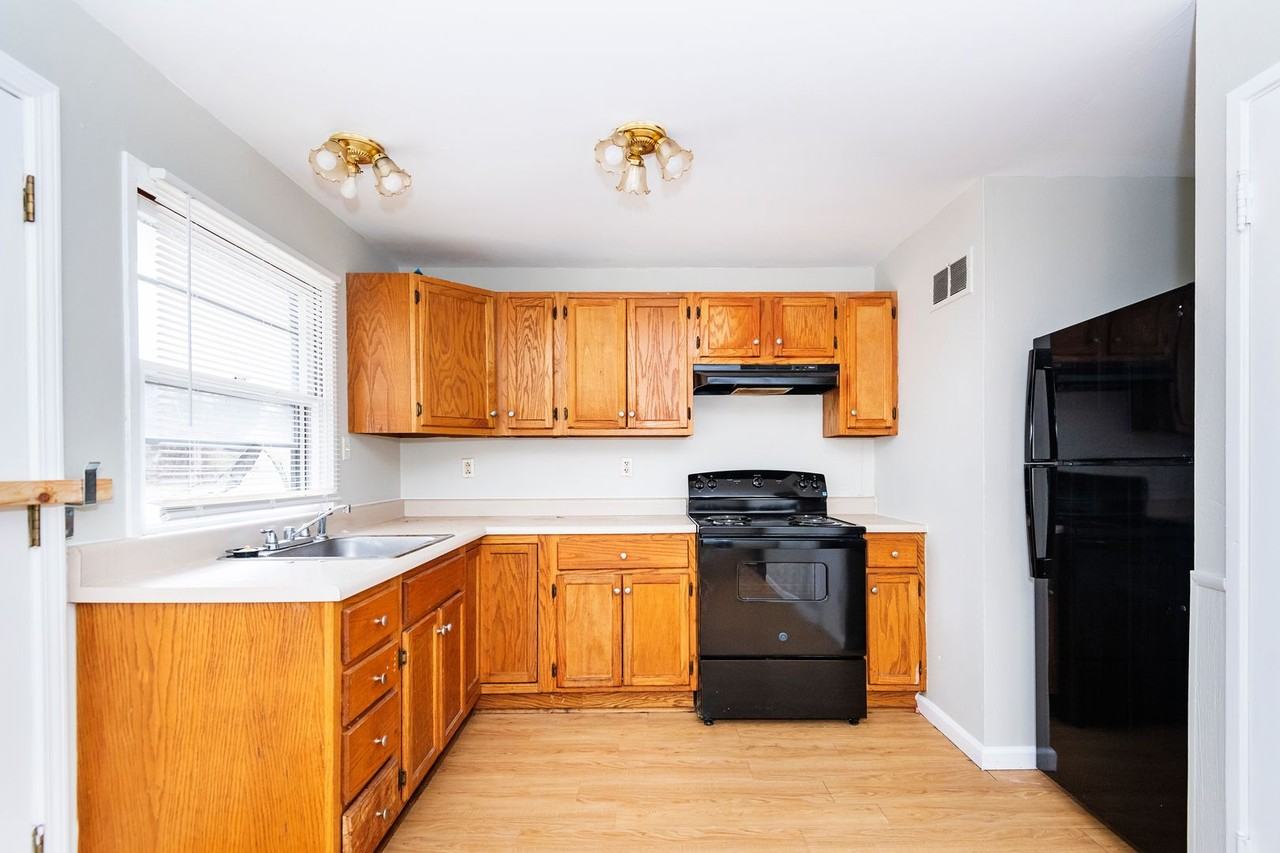 9306 Clarion Dr - Photo 6 of 13