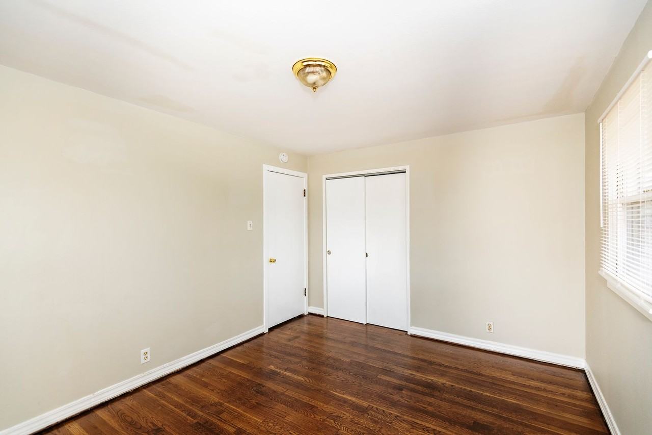 9306 Clarion Dr - Photo 7 of 13