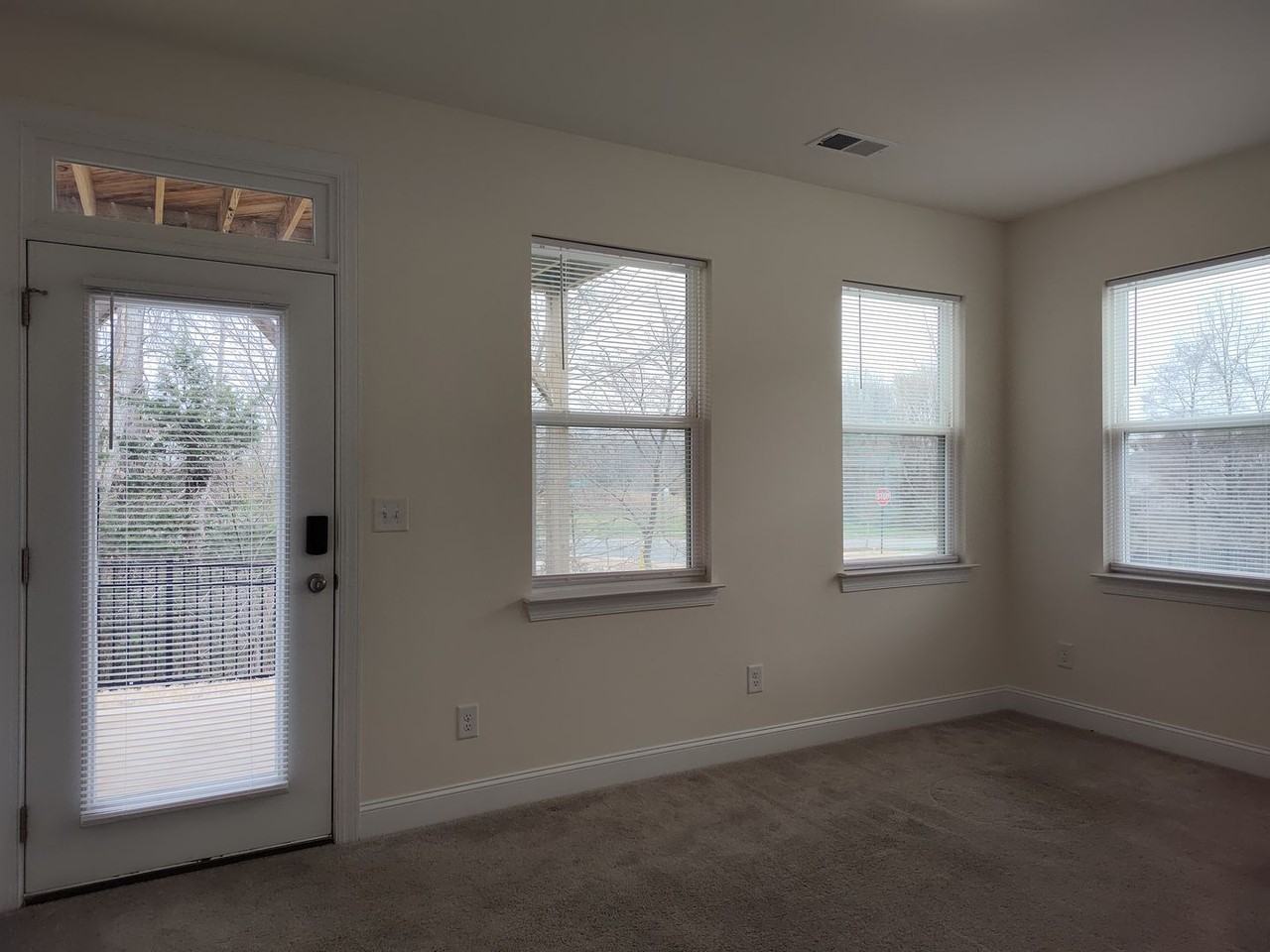 10459 Glenmere Creek Cir - Photo 3 of 29