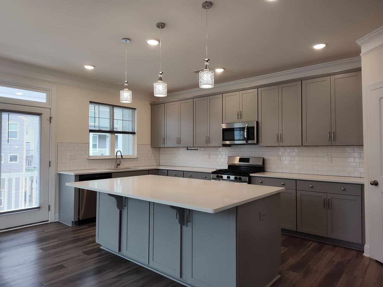 10459 Glenmere Creek Cir - Photo 5 of 29