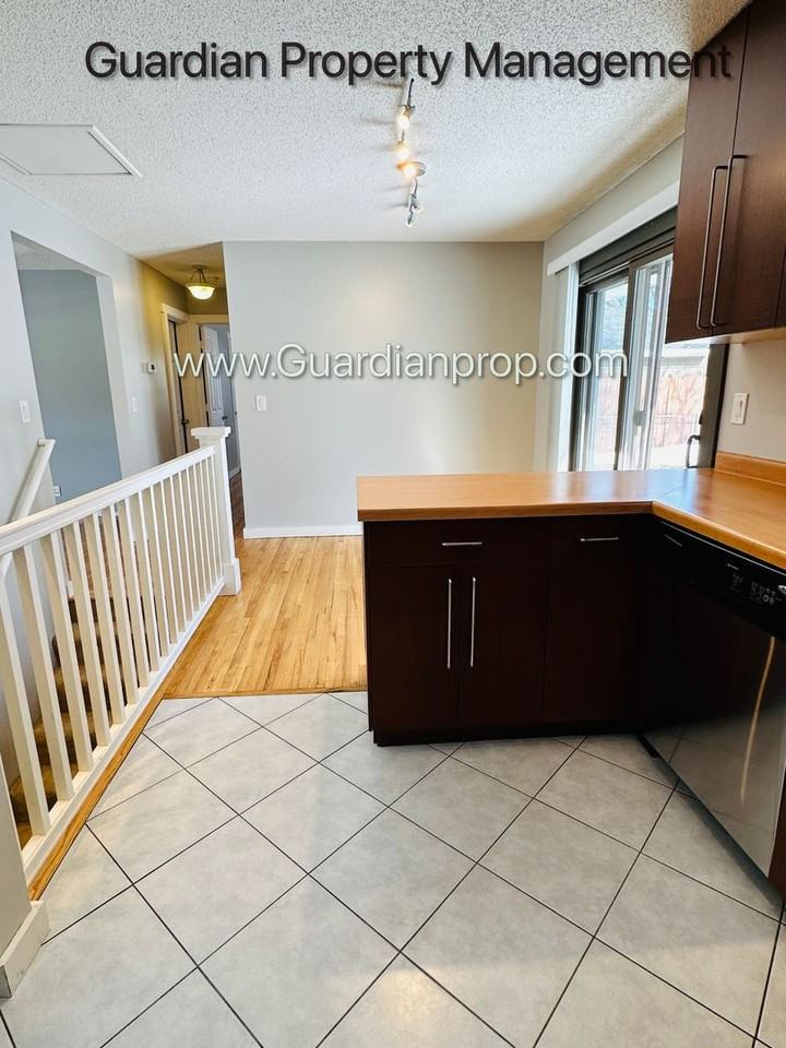 6821 18th Ave S - Photo 6 of 25