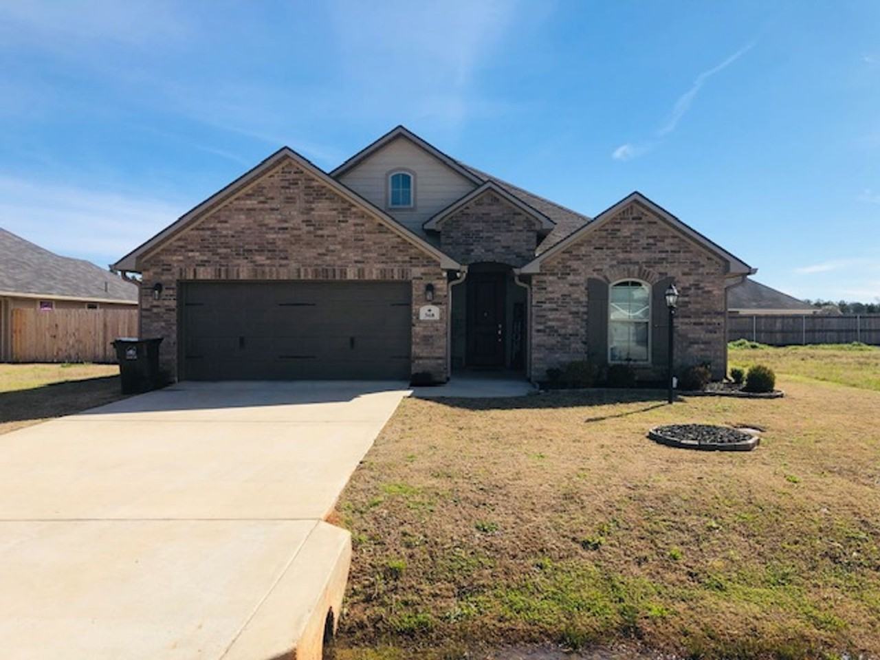 368 Camden Hl - Photo 2 of 21