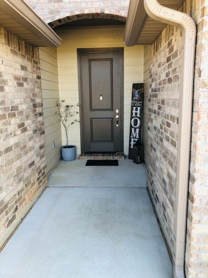 368 Camden Hl - Photo 3 of 21