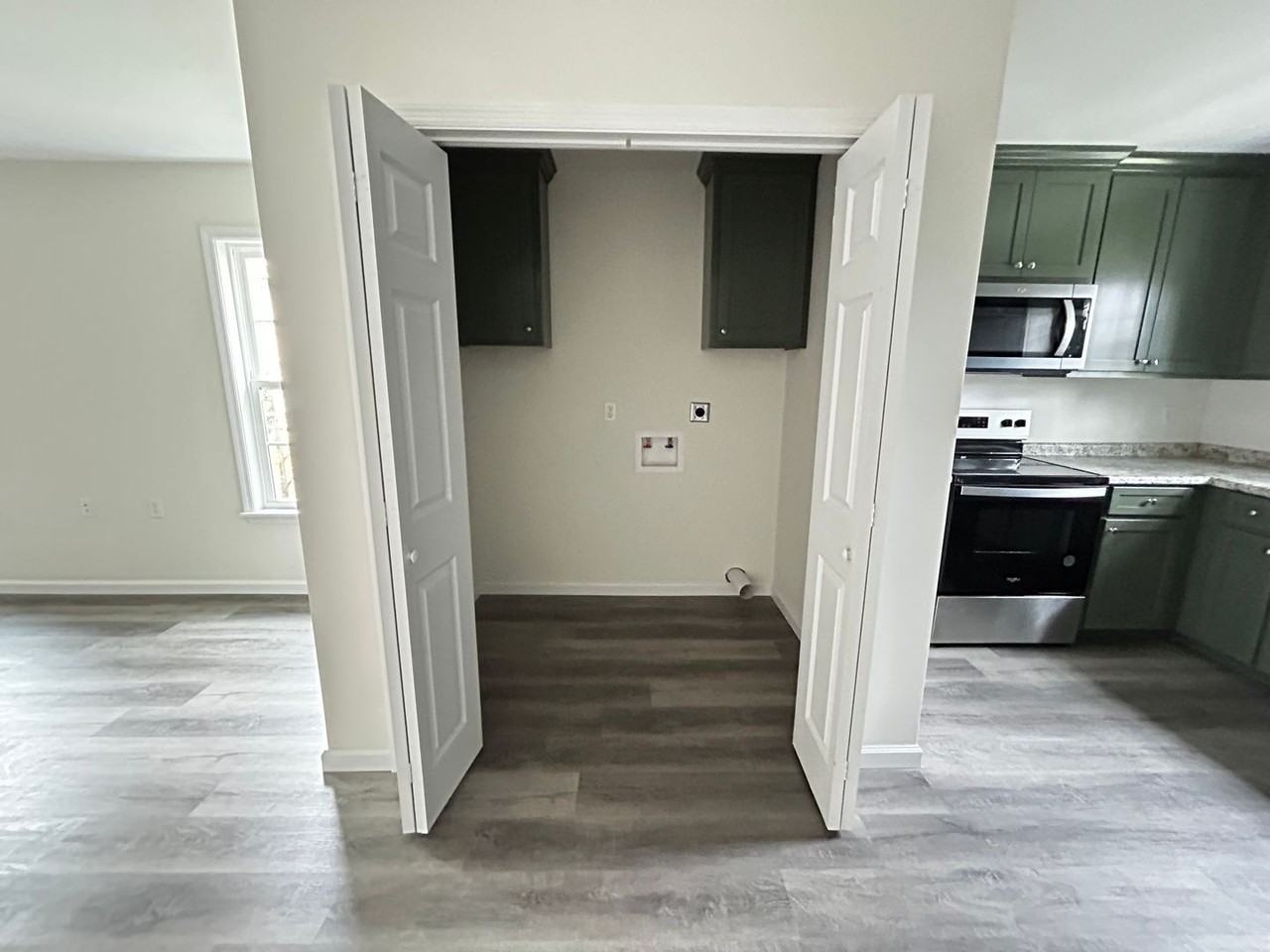 1532 Woodard St - Photo 6 of 22