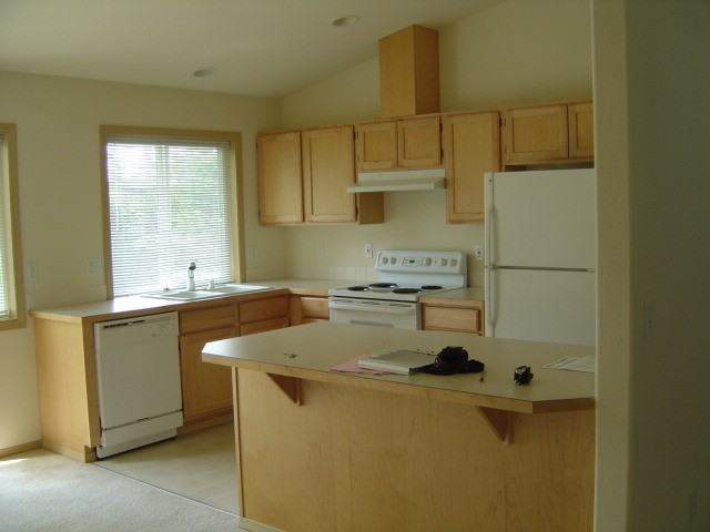 2203 S 252nd Pl - Photo 3 of 8