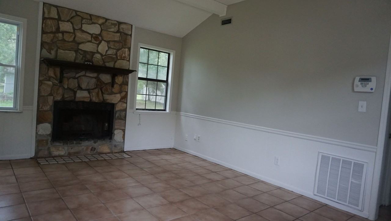 4016 Sandy Run Dr - Photo 4 of 40