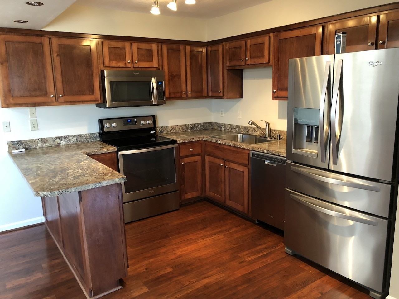 3301 Barnacle Ln - Photo 2 of 29