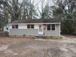 featured image of 2204 Hawthorne Ave