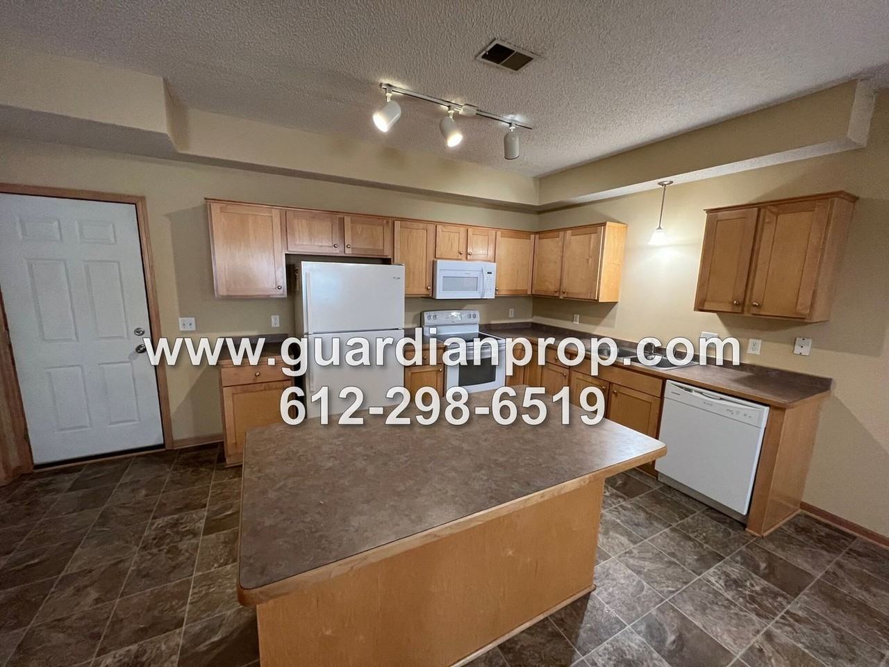 3662 Coon Rapids Blvd Nw - Photo 2 of 16