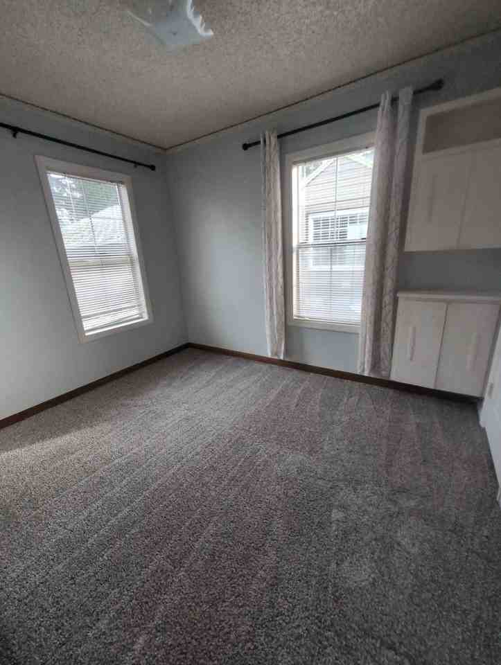 1324 Sw Levens St - Photo 6 of 16