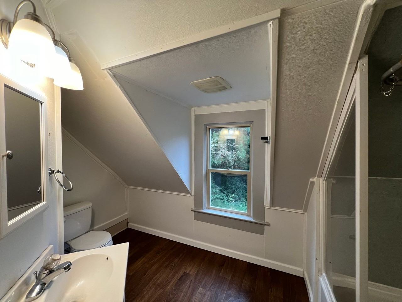 824 High St - Photo 7 of 14