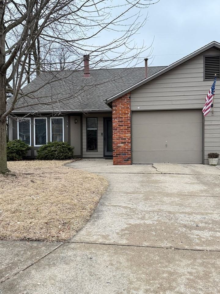 716 Wellington Court