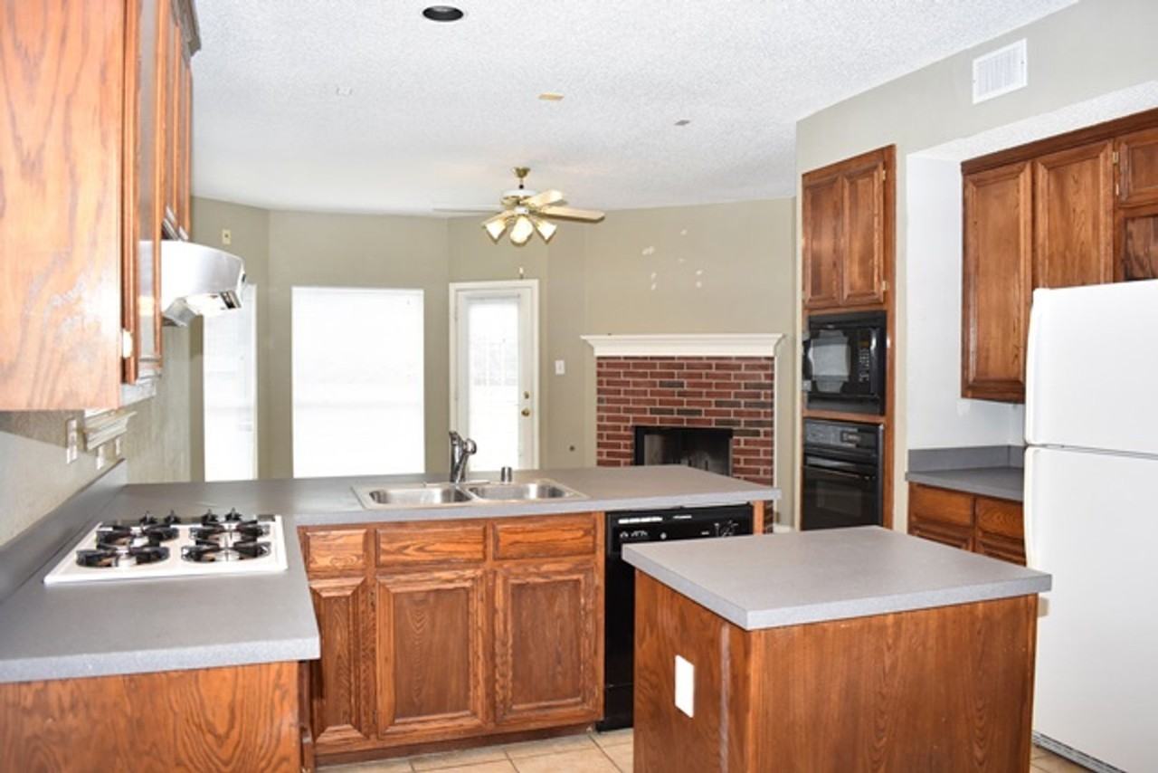 4712 Birchbend Ln - Photo 5 of 13